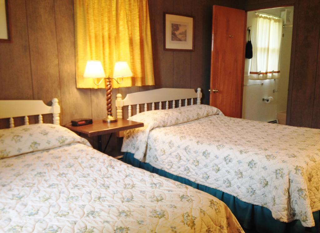 Indianhead Motel Ironwood Habitación foto